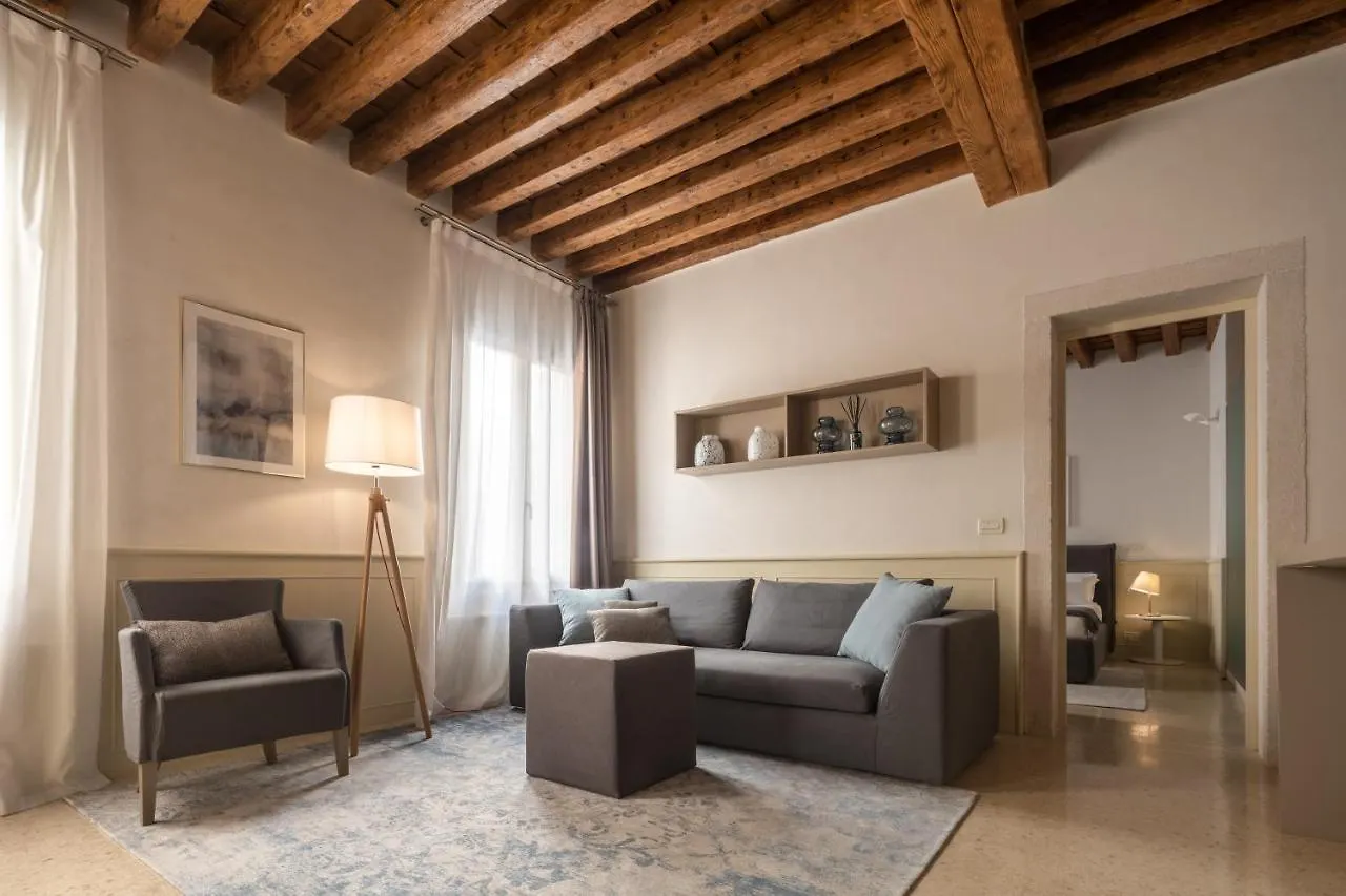 Apartment Lion Palace - San Marco R&R Venice
