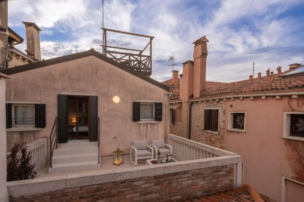 Apartment Lion Palace - San Marco R&R Venice